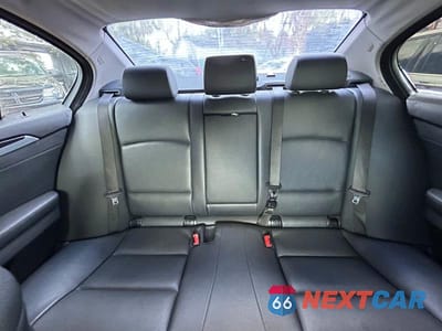 Zdjęcie 14 z 14 samochodu: 2015 BMW 528 XI VIN:WBA5A7C5XFG142839 - miniatura