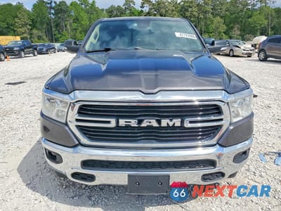 Piąte zdjęcie samochodu w środku: 2020 RAM 1500 BIG HORN VIN:1C6RREFT1LN129083 - miniatura