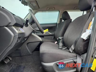 Zdjęcie 7 z 13 samochodu: 2010 SCION XB BASE VIN:JTLZE4FE4A1103733 - miniatura