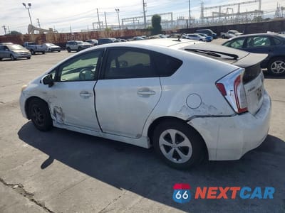 Drugie zdjęcie samochodu z przodu: 2014 TOYOTA PRIUS THREE VIN:JTDKN3DU6E0379828 - miniatura