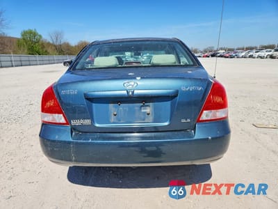 Zdjęcie 6 z 12 samochodu: 2002 HYUNDAI ELANTRA GLS VIN:KMHDN45D72U319697 - miniatura