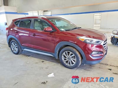 Czwarte zdjęcie samochodu z boku: 2017 HYUNDAI TUCSON SE VIN:KM8J3CA49HU504495 - miniatura