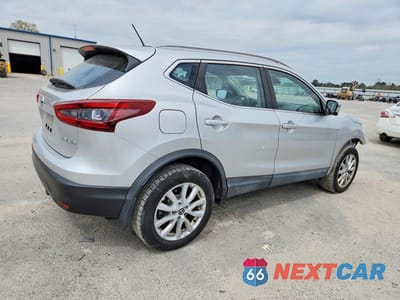 Trzecie zdjęcie samochodu z tyłu: 2020 NISSAN ROGUE SPORT SV VIN:JN1BJ1CW5LW373485 - miniatura