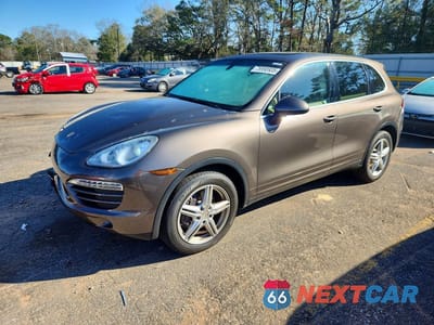 2012 PORSCHE CAYENNE WP1AA2A20CLA11157 - główne zdjęcie licytacji z USA - miniatura