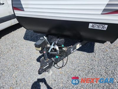 Zdjęcie 7 z 10 samochodu: 2019 KEYSTONE KEYSTONE VIN:4YDT29523KM936130 - miniatura