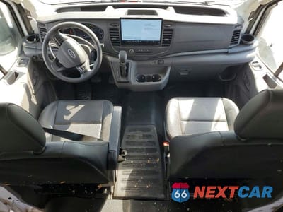 Zdjęcie 8 z 12 samochodu: 2024 FORD TRANSIT T-250 VIN:1FTBR1C84RKB71034 - miniatura