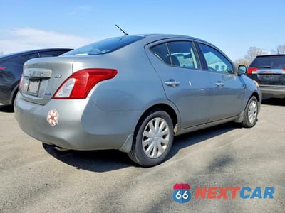 Trzecie zdjęcie samochodu z tyłu: 2012 NISSAN VERSA 1.6 S VIN:3N1CN7AP7CL936470 - miniatura