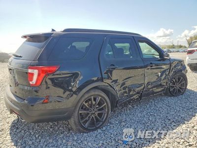 Trzecie zdjęcie samochodu z tyłu: 2018 FORD EXPLORER XLT VIN:1FM5K7D84JGA23956 - miniatura