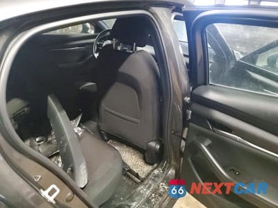 Zdjęcie 10 z 12 samochodu: 2021 MAZDA 3 PREFERRED VIN:JM1BPBLLXM1340830 - miniatura