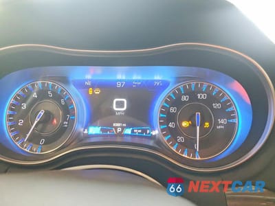 Zdjęcie 9 z 12 samochodu: 2021 CHRYSLER 300 TOURING VIN:2C3CCAAG6MH661589 - miniatura