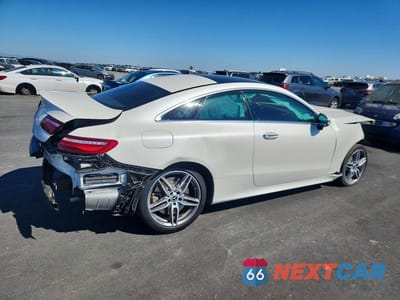 Trzecie zdjęcie samochodu z tyłu: 2019 MERCEDES-BENZ E 450 VIN:WDD1J6HB5KF089659 - miniatura