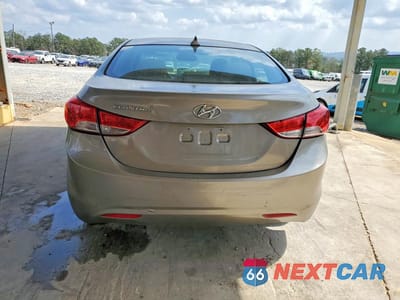 Zdjęcie 6 z 11 samochodu: 2013 HYUNDAI ELANTRA GLS VIN:5NPDH4AE5DH314439 - miniatura