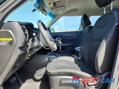 Zdjęcie 7 z 12 samochodu: 2014 KIA SOUL BASE VIN:KNDJN2A2XE7077104 - miniatura