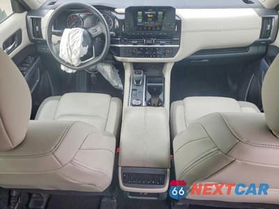 Zdjęcie 8 z 12 samochodu: 2025 NISSAN PATHFINDER SL VIN:5N1DR3CD9SC265360 - miniatura