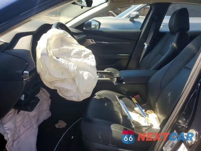 Zdjęcie 7 z 11 samochodu: 2019 MAZDA 3 PREMIUM VIN:3MZBPAEM9KM100651 - miniatura