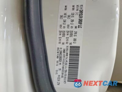 Zdjęcie 14 z 14 samochodu: 2011 DODGE GRAND CARAVAN EXPRESS VIN:2D4RN4DG1BR699528 - miniatura