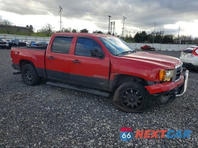 Czwarte zdjęcie samochodu z boku: 2007 GMC NEW SIERRA K1500 VIN:2GTEK13M071516751 - miniatura