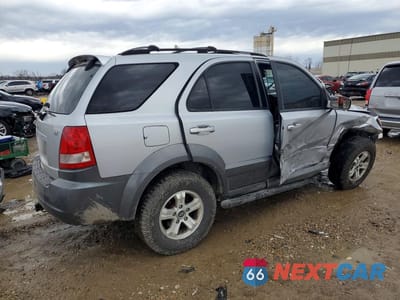 Trzecie zdjęcie samochodu z tyłu: 2004 KIA SORENTO LX VIN:KNDJC733845315910 - miniatura