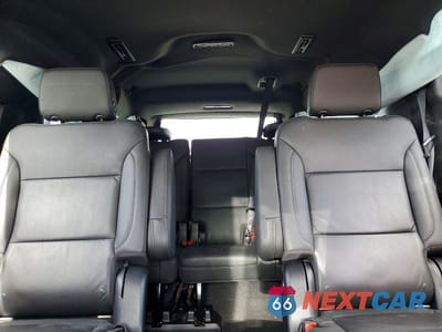 Zdjęcie 10 z 13 samochodu: 2022 CHEVROLET SUBURBAN K1500 Z71 VIN:1GNSKDKD7NR158386 - miniatura