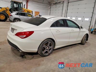 Trzecie zdjęcie samochodu z tyłu: 2014 MERCEDES-BENZ CLA 250 VIN:WDDSJ4EB5EN127267 - miniatura