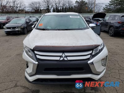 Piąte zdjęcie samochodu w środku: 2020 MITSUBISHI ECLIPSE CROSS ES VIN:JA4AS3AA5LZ036980 - miniatura