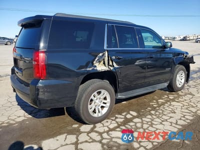 Trzecie zdjęcie samochodu z tyłu: 2020 CHEVROLET TAHOE C1500 LT VIN:1GNSCBKC8LR149797 - miniatura