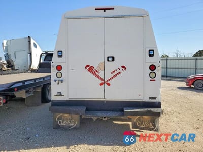 Zdjęcie 6 z 14 samochodu: 2014 CHEVROLET EXPRESS UTILITY / SERVICE TRUCK VIN:1GB6G5CG5E1133631 - miniatura