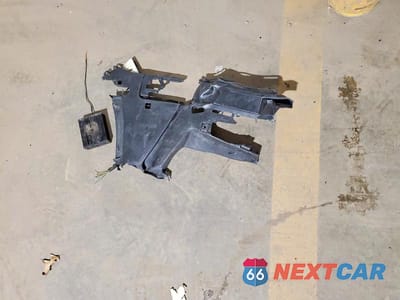 Zdjęcie 12 z 13 samochodu: 2023 BMW M8 VIN:WBSGV0C01PCK32961 - miniatura