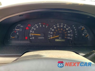 Zdjęcie 9 z 11 samochodu: 2000 TOYOTA TUNDRA SR5 VIN:5TBKT4417YS055198 - miniatura