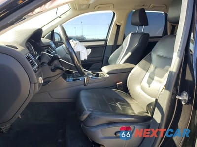 Zdjęcie 7 z 13 samochodu: 2015 VOLKSWAGEN TOUAREG V6 VIN:WVGEF9BP7FD006930 - miniatura