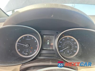 Zdjęcie 9 z 12 samochodu: 2018 HYUNDAI SANTA FE SE VIN:KM8SM4HF8JU270189 - miniatura