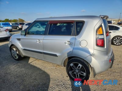 Drugie zdjęcie samochodu z przodu: 2011 KIA SOUL + VIN:KNDJT2A25B7712649 - miniatura