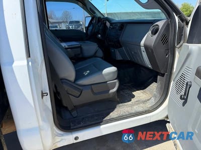 Piąte zdjęcie samochodu w środku: 2015 FORD F350 SUPER DUTY VIN:1FDRF3GT0FEB26552 - miniatura