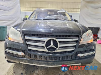 Piąte zdjęcie samochodu w środku: 2011 MERCEDES-BENZ GL 550 4MATIC VIN:4JGBF8GE5BA741941 - miniatura