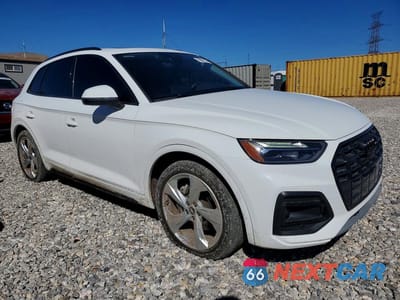 Czwarte zdjęcie samochodu z boku: 2021 AUDI Q5 PREMIUM PLUS VIN:WA1BAAFY1M2066781 - miniatura