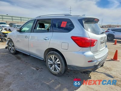 Drugie zdjęcie samochodu z przodu: 2019 NISSAN PATHFINDER SL VIN:5N1DR2MN9KC623073 - miniatura