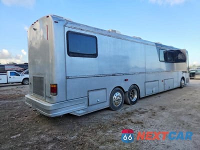 Czwarte zdjęcie samochodu z boku: 2006 FREIGLINER CHASSIS X LINE MOTOR HOME VIN:4UZFCHCY35CV92691 - miniatura