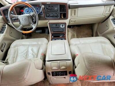 Zdjęcie 8 z 13 samochodu: 2002 CADILLAC ESCALADE LUXURY VIN:1GYEK63N22R129408 - miniatura