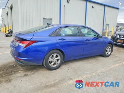 Trzecie zdjęcie samochodu z tyłu: 2021 HYUNDAI ELANTRA SE VIN:5NPLL4AG9MH041419 - miniatura