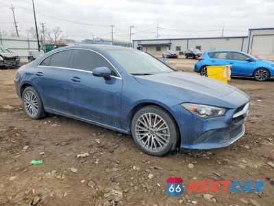 Czwarte zdjęcie samochodu z boku: 2020 MERCEDES-BENZ CLA 250 VIN:WDD5J4GBXLN076744 - miniatura