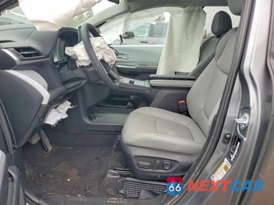 Zdjęcie 7 z 14 samochodu: 2026 TOYOTA SIENNA LE VIN:5TDGRKEC3TS292537 - miniatura