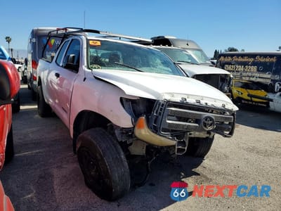 Czwarte zdjęcie samochodu z boku: 2012 TOYOTA TUNDRA GRADE VIN:5TFRM5F10CX046982 - miniatura