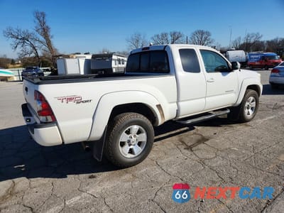 Trzecie zdjęcie samochodu z tyłu: 2012 TOYOTA TACOMA PRERUNNER V6 VIN:5TFTU4GNXCX014252 - miniatura