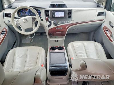 Zdjęcie 8 z 12 samochodu: 2012 TOYOTA SIENNA XLE 8-PASSENGER VIN:5TDYK3DCXCS244579 - miniatura