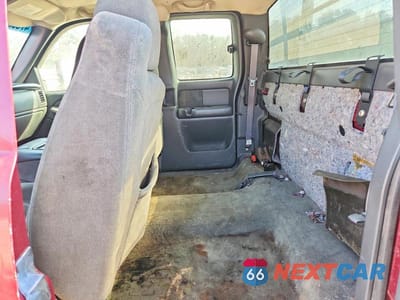 Zdjęcie 10 z 13 samochodu: 2004 CHEVROLET SILVERADO K2500 HEAVY DUTY VIN:1GCHK29UX4E147465 - miniatura