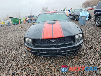 Piąte zdjęcie samochodu w środku: 2007 FORD MUSTANG VIN:1ZVFT80N575338614 - miniatura