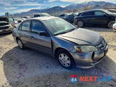 Czwarte zdjęcie samochodu z boku: 2005 HONDA CIVIC DX VP VIN:1HGES16355L018931 - miniatura