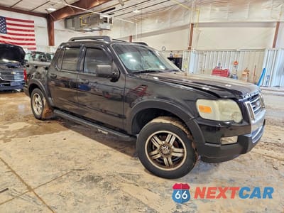 Czwarte zdjęcie samochodu z boku: 2007 FORD EXPLORER SPORT TRAC XLT VIN:1FMEU51K37UA02251 - miniatura