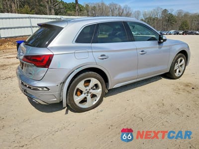 Trzecie zdjęcie samochodu z tyłu: 2023 AUDI Q5 PREMIUM PLUS 45 VIN:WA1EAAFY1P2035077 - miniatura