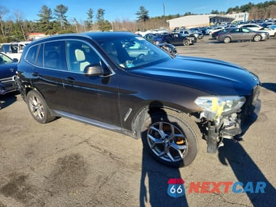 Czwarte zdjęcie samochodu z boku: 2020 BMW X3 XDRIVE30I VIN:5UXTY5C02LLT36460 - miniatura